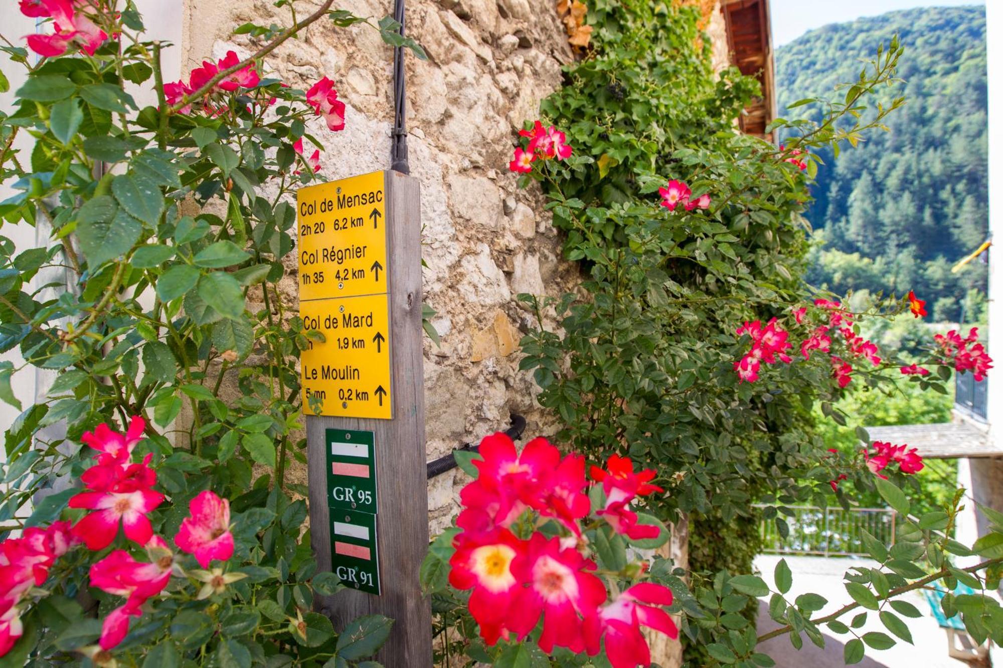 Le Dauphine Hotel Châtillon-en-Diois Kültér fotó